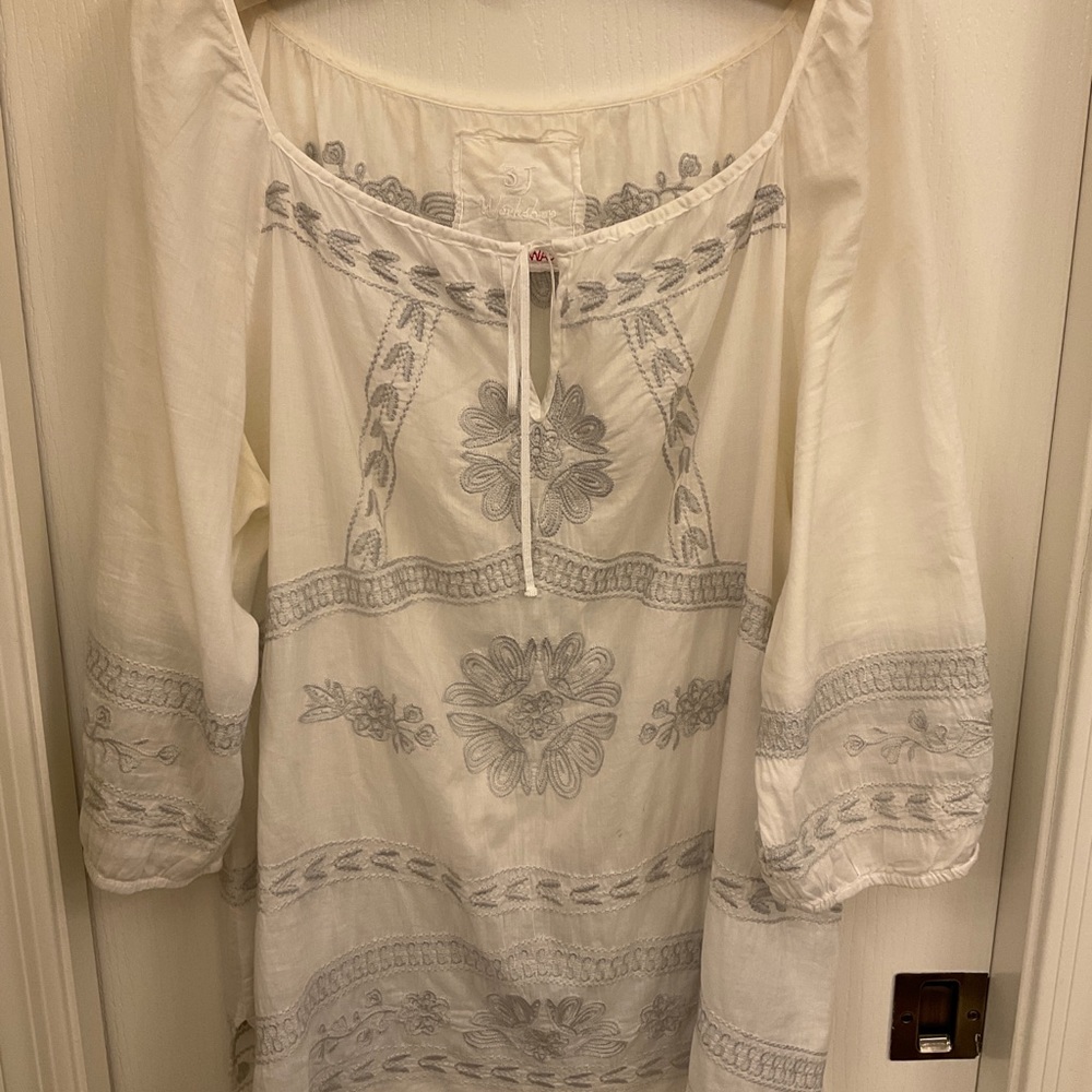 Johnny Was Boho Chic Embroidered Tunic